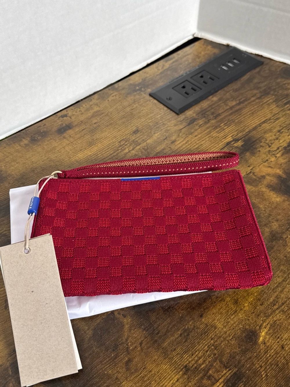 Rothy’s ROTHYS The Wallet Wristlet Cranberry Basketweave NEW With Tags Rare HTF